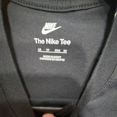 Nike Boys Black  Short Sleeve T-Shirt Size XS