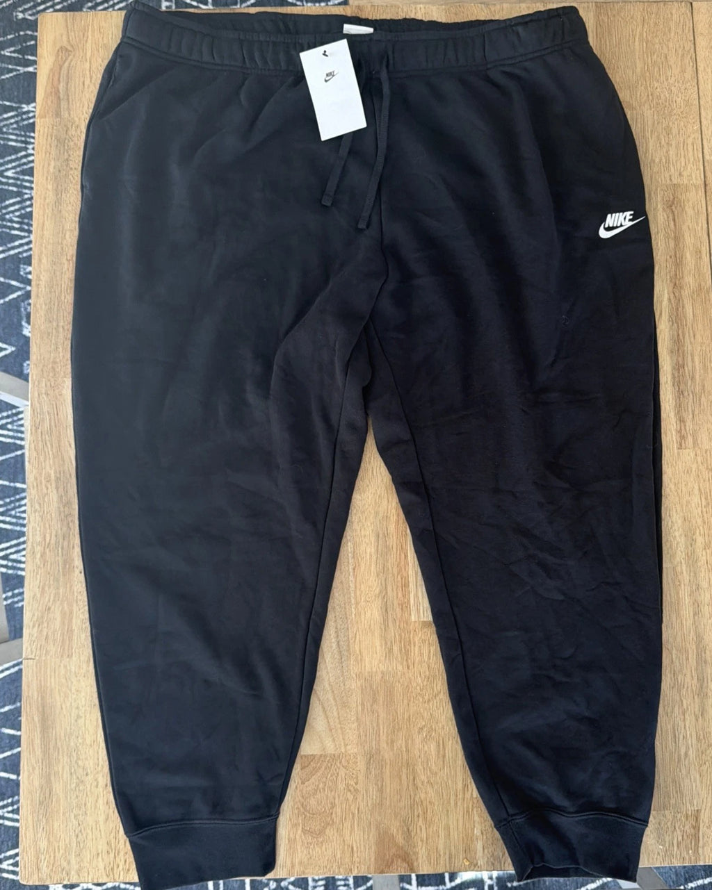 Nike Women's Plus Size black  2X Black sweatpants