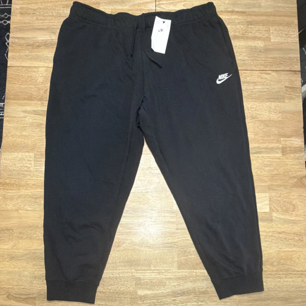 Nike Women's Plus Size black sweatpants (1X) XL