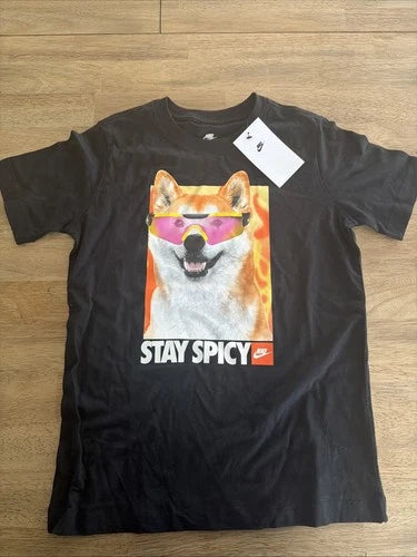 Boys Nike M Graphic T Shirt HV5206-010 New With Tags