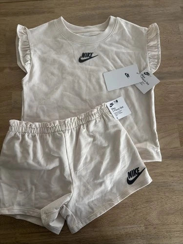 Nike Girls 6 - 2 Piece Set 36N024-X27 Off White New With Tags