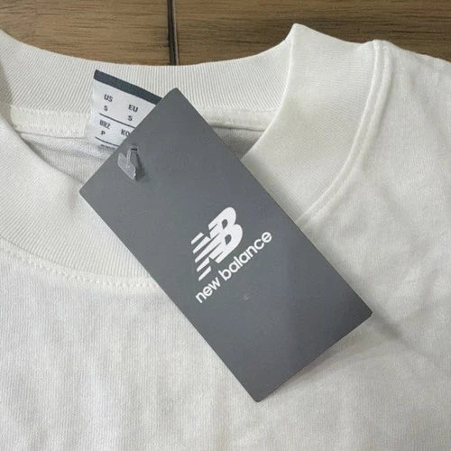 New Balance Eggtee White Tee Men's White Graphic Print T-Shirt S 8329-001