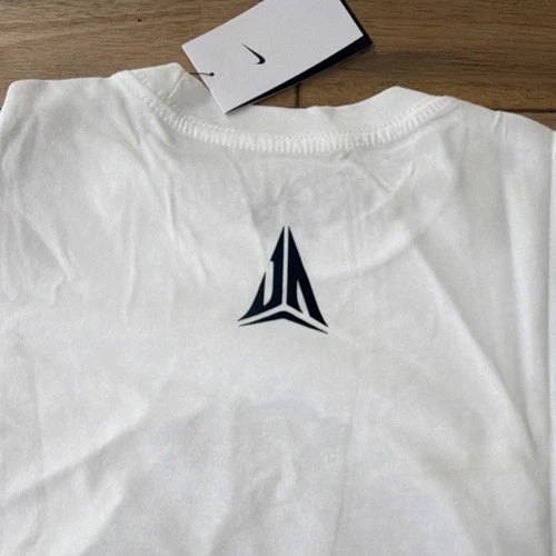 Nike The Nike Tee Loose Fit Men's White Graphic T-Shirt L HJ3428-100