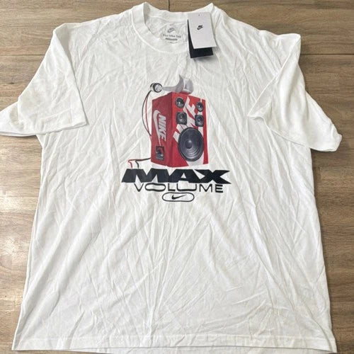 Nike The Nike Tee Loose Fit Men's White Graphic T-Shirt XL HQ9279-100