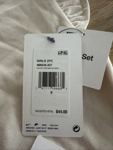 Nike Girls 6 - 2 Piece Set 36N024-X27 Off White New With Tags