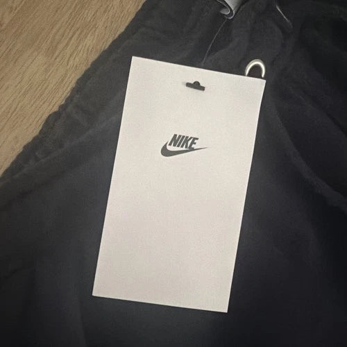 Nike Men’s L Standard Fit Above Knee Length Shorts Black Cotton  Polyester  New