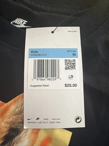 Boys Nike M Graphic T Shirt HV5206-010 New With Tags