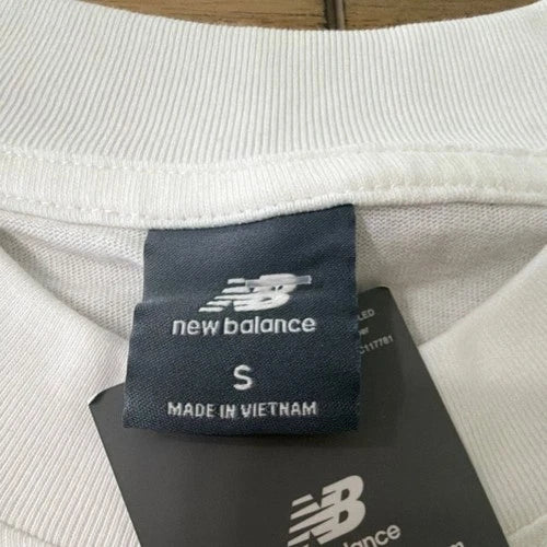 New Balance Eggtee White Tee Men's White Graphic Print T-Shirt S 8329-001