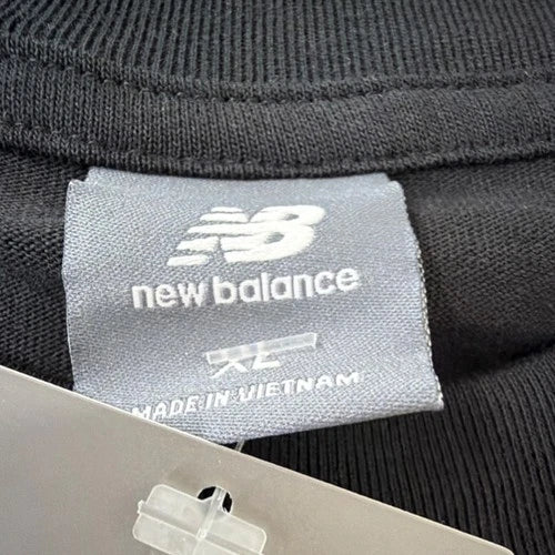 New Balance Racing Team Graphic Print Men's XL Black Short Sleeve T-Shirt