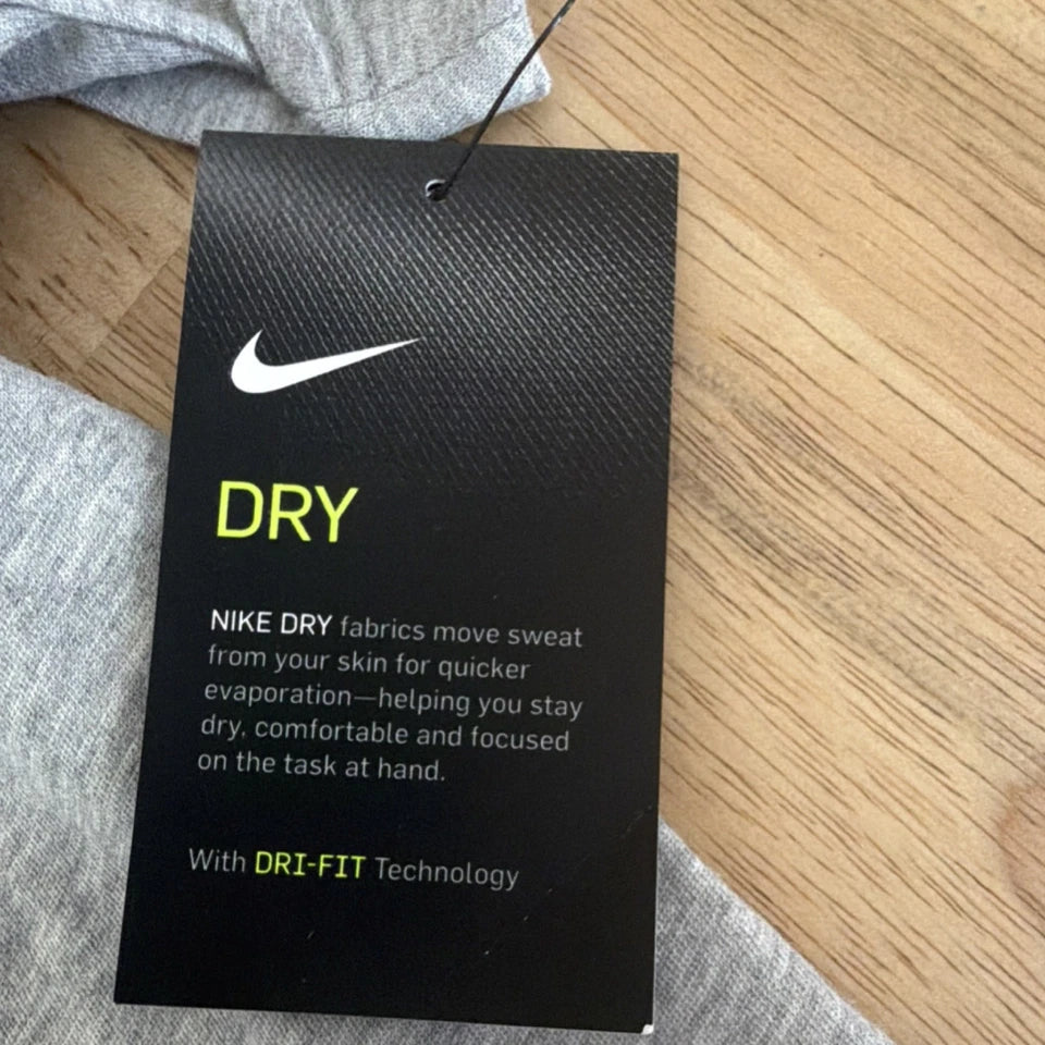 Nike Dri-FIT The Nike Tee M Gray Regular Fit Lightweight Crew Neck Short Sleeve AR5968-063