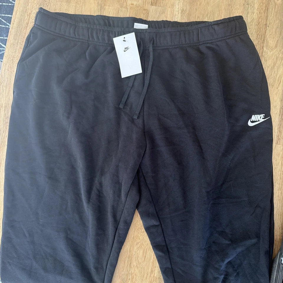 Nike Women's Plus Size black  2X Black sweatpants