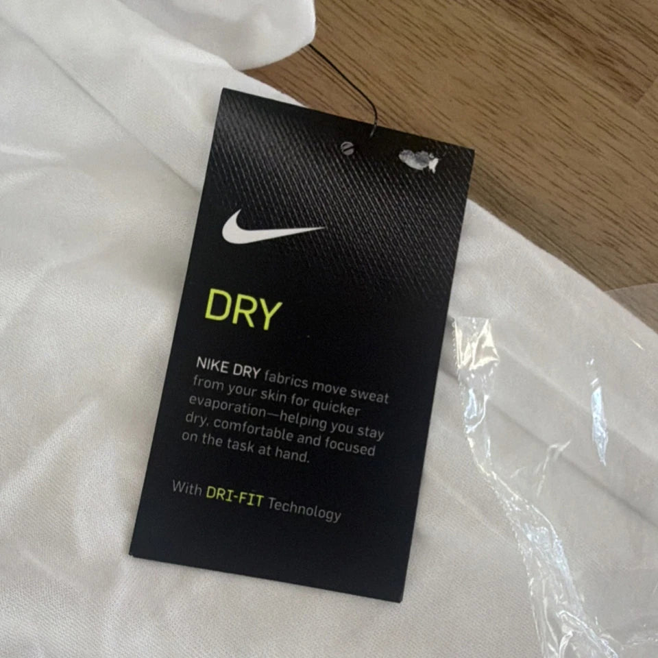 Nike Dri- Fit  White Short Sleeve T-Shirt XL AR5968-100