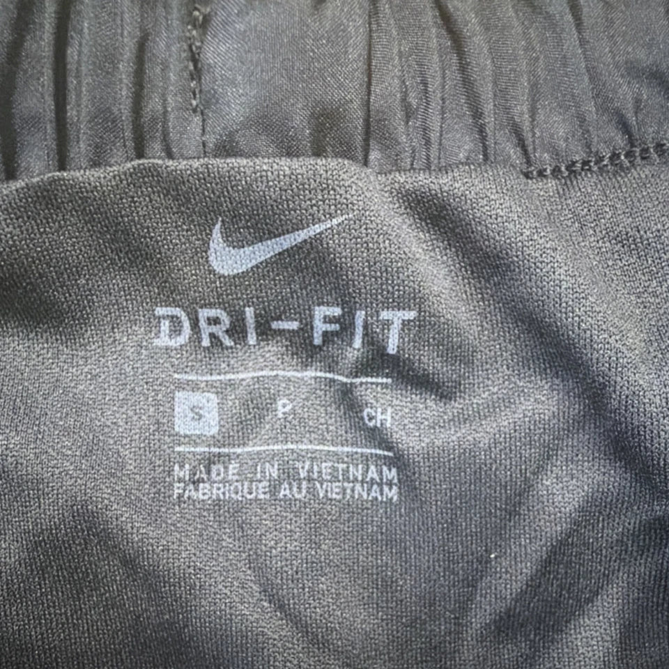 Nike Women's Athletic Shorts S Black Recycled Fibers 831558-014