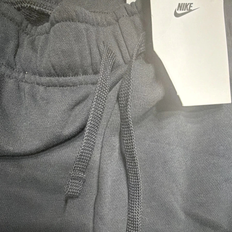 Nike Women's Plus Size black sweatpants (1X) XL