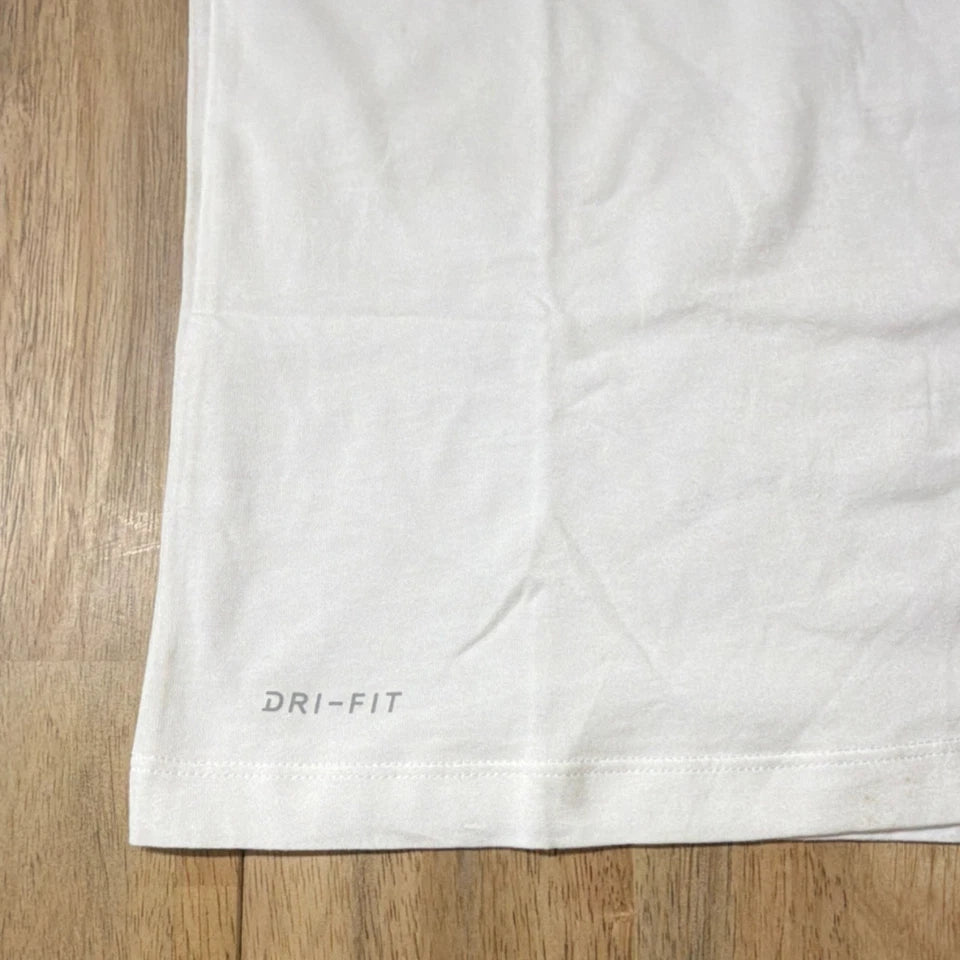 Nike The Nike Tee Men's White Graphic Print Short Sleeve T-Shirt M AR5968-100